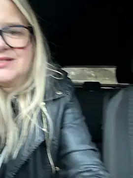 SuzieSub online show from 02.06.26