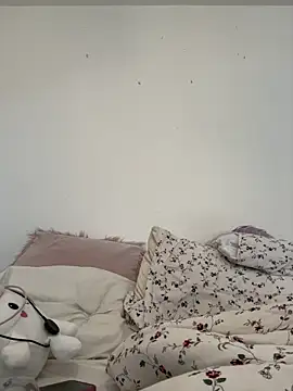 SuzieSub online show from 04.16.26