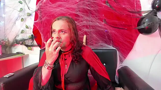 Snapshot of Mishell_Bons chatting on 10.30.25 Mishell Bons online show from 10.30.25