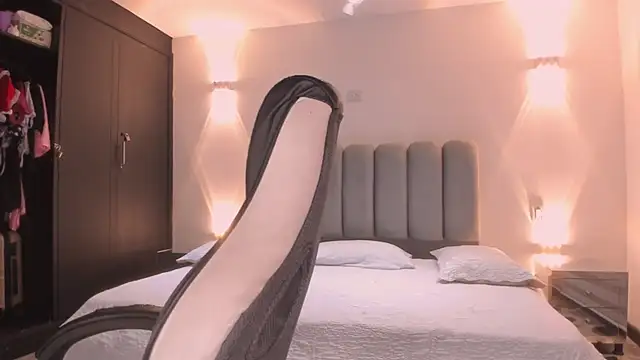 Snapshot of AlliceLover chatting on 01.10.26 AlliceLover online show from 01.10.26