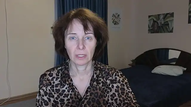 Lia Tito online show from 11.22.25