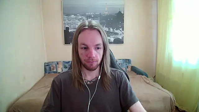 Snapshot of AdamDickens chatting on 05.03.26 AdamDickens online show from 05.03.26
