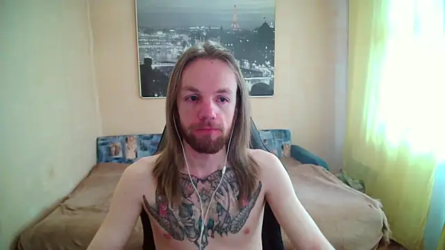 Snapshot of AdamDickens chatting on 06.09.26 AdamDickens online show from 06.09.26