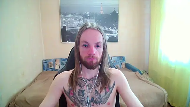 Snapshot of AdamDickens chatting on 06.16.26 AdamDickens online show from 06.16.26