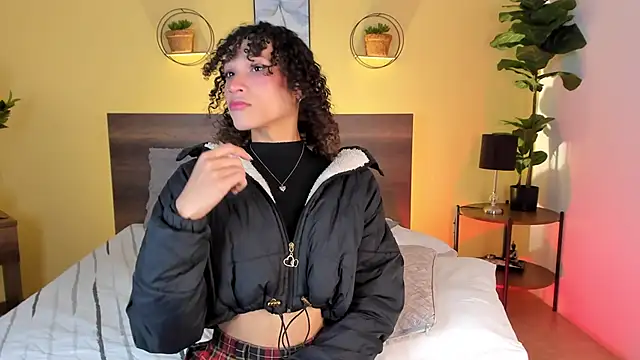 Snapshot of CamilleGrace chatting on 11.21.25 CamilleGrace online show from 11.21.25