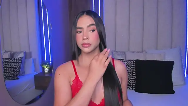 LucySalvatore  online show from 01.18.26