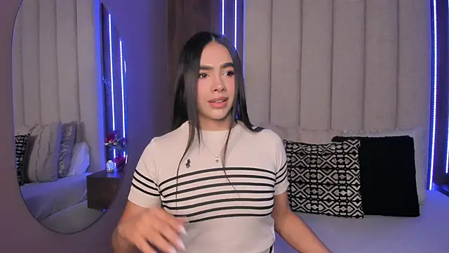 LucySalvatore  online show from 02.23.26