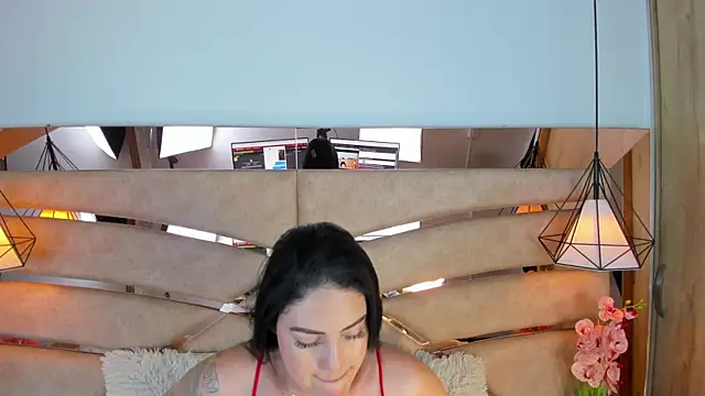 Snapshot of pamemiller1 chatting on 09.17.25 pamemiller1 online show from 09.17.25