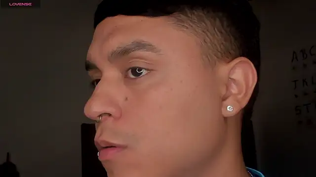 Snapshot of ANGELOGAO chatting on 12.15.25 ANGELOGAO online show from 12.15.25