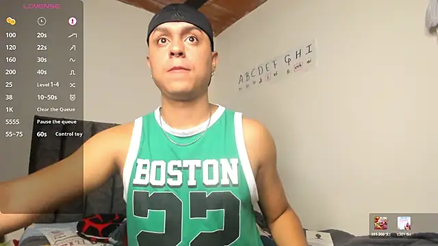 Snapshot of ANGELOGAO chatting on 12.19.25 ANGELOGAO online show from 12.19.25