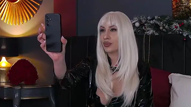 VickiSpice online show from 12.18.25