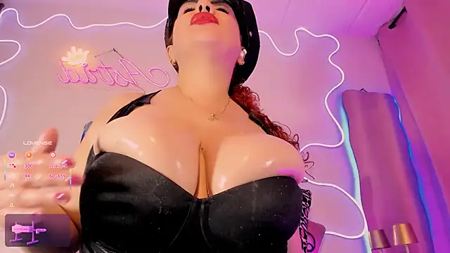 ASTRIDCHAT online show from 03.05.25