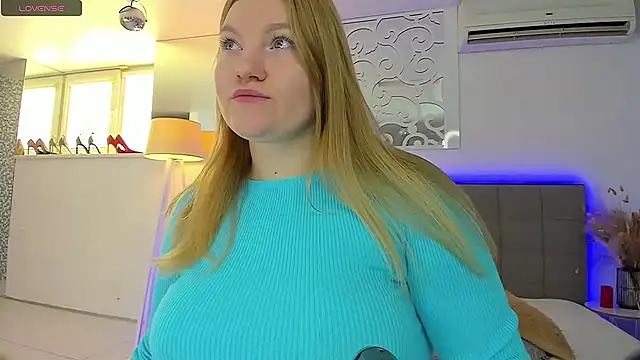 Snapshot of AshleyJoness chatting on 10.05.25 AshleyJoness online show from 10.05.25