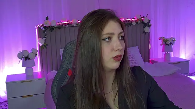 Mary Miiller online show from 12.22.25