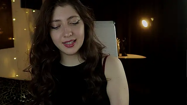 Mary Miiller online show from 03.04.26