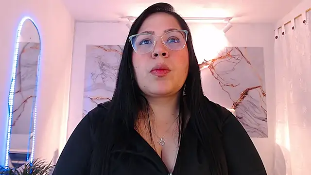 Ashley Grahaam online show from 11.16.25