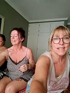ClassyNAWTYBritMILF online show from 07.04.26