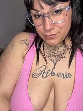 Snapshot of valen1891 chatting on 09.19.25 valen1891 online show from 09.19.25