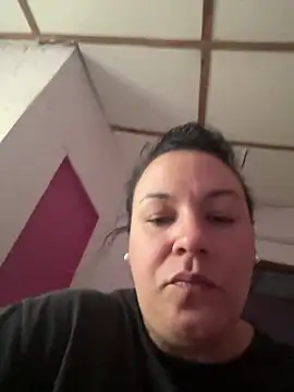 Snapshot of valen1891 chatting on 03.25.26 valen1891 online show from 03.25.26