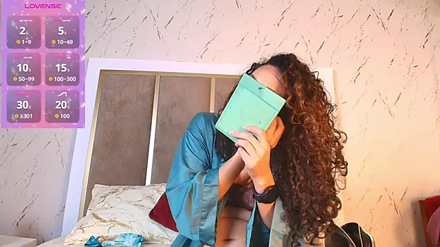 Snapshot of samanthaThoms chatting on 02.11.26 samanthaThoms online show from 02.11.26