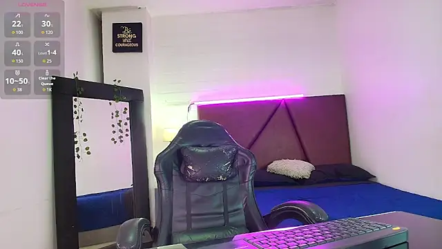 Lucass love online show from 10.04.25