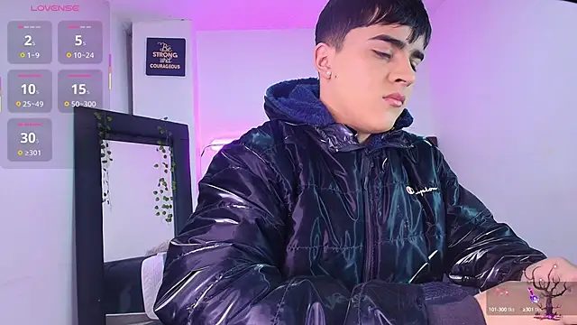 Lucass love online show from 10.15.25