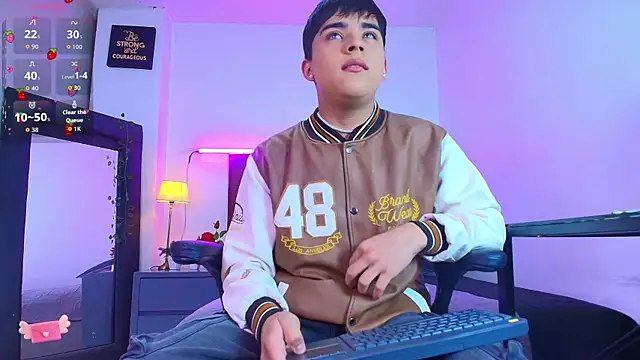 Lucass love online show from 11.29.25