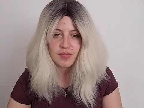 Snapshot of francescaasmith chatting on 03.25.26 francescaasmith online show from 03.25.26