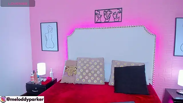 Meloddy Parkerr  online show from 10.19.25