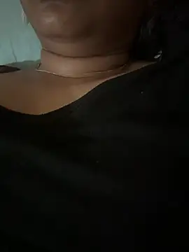 Snapshot of Anshaya chatting on 05.18.26 Anshaya online show from 05.18.26
