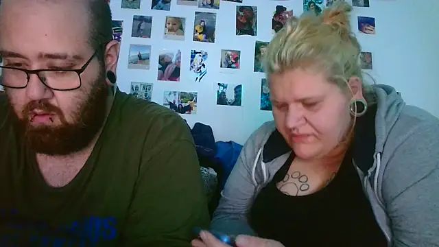 Snapshot of mrandmrsdarkside chatting on 03.11.26 mrandmrsdarkside online show from 03.11.26