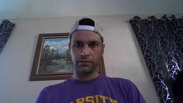 Snapshot of dik4cache chatting on 02.15.26 dik4cache online show from 02.15.26