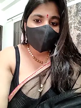 Snapshot of MISS_RIYA14 chatting on 11.28.25 MISS RIYA14 online show from 11.28.25