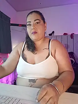 AndreaKinky online show from 02.17.26