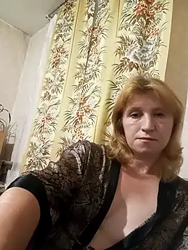 Snapshot of Flower2931 chatting on 09.08.25 Flower2931 online show from 09.08.25