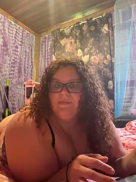 Snapshot of Fatpussybigass chatting on 05.26.26 Fatpussybigass online show from 05.26.26