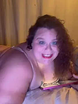 Snapshot of Fatpussybigass chatting on 07.04.26 Fatpussybigass online show from 07.04.26