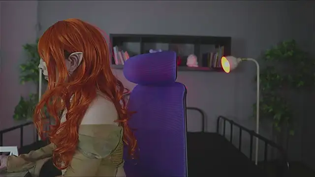 Snapshot of Sabrina_bloom chatting on 11.14.25 Sabrina bloom online show from 11.14.25