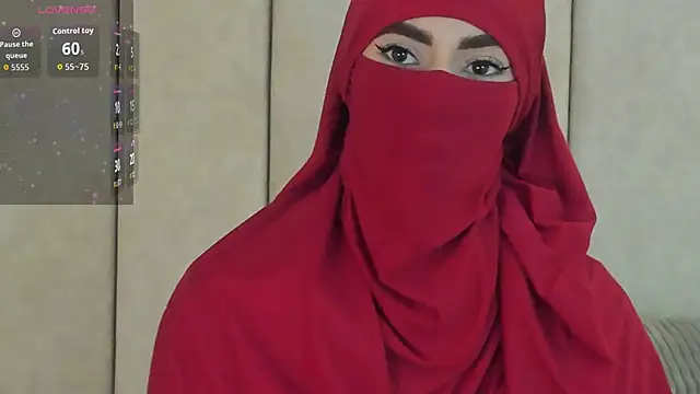  Zahiira  online show from 09.11.25