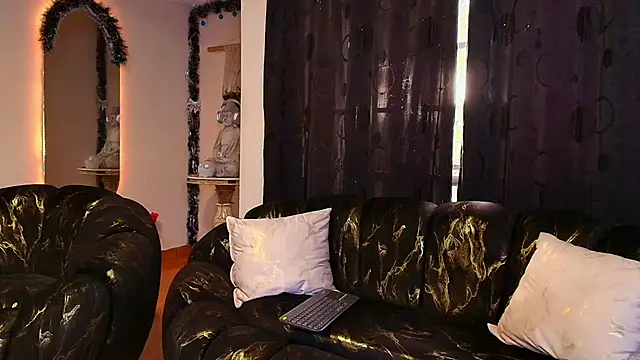 Sophie Janner online show from 11.13.25