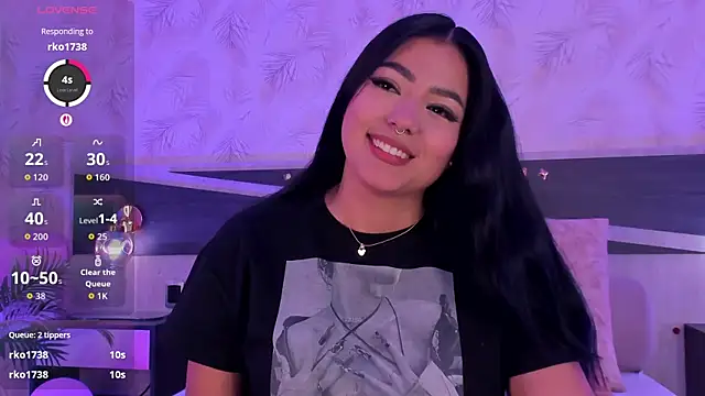 Snapshot of dana_hazze chatting on 06.22.26 dana hazze online show from 06.22.26