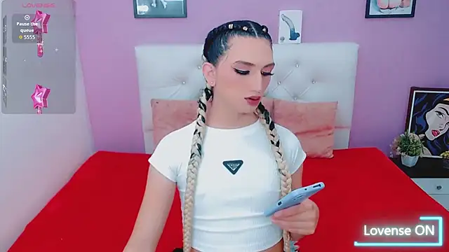 Snapshot of _canndy_ chatting on 11.06.25 canndy online show from 11.06.25