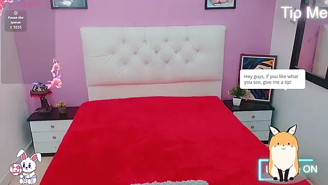 Snapshot of _canndy_ chatting on 11.15.25 canndy online show from 11.15.25