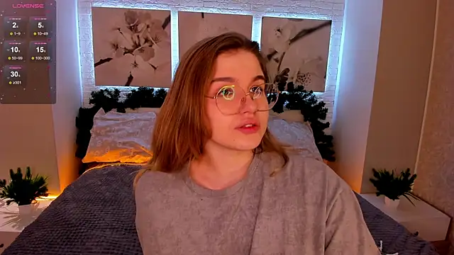 SophieMurrr online show from 12.02.25