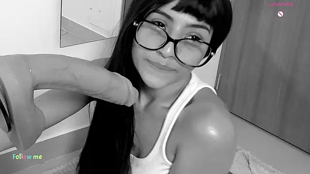 Snapshot of samara_bxx1 chatting on 10.27.25 samara bxx1 online show from 10.27.25