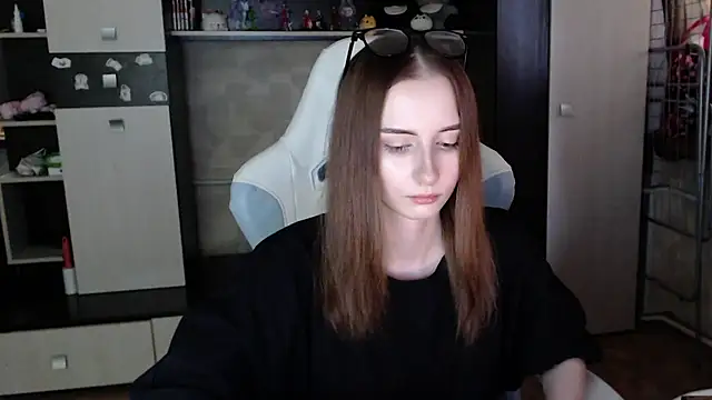 Cutti Crystal online show from 11.11.25