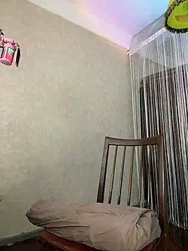 CrazyPinky online show from 12.19.24