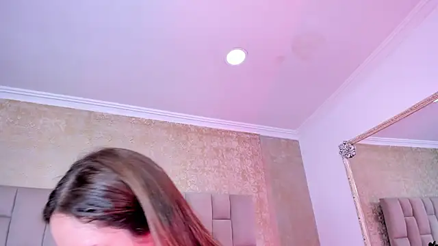 Snapshot of cloesummerr_ chatting on 09.26.25 cloesummerr online show from 09.26.25