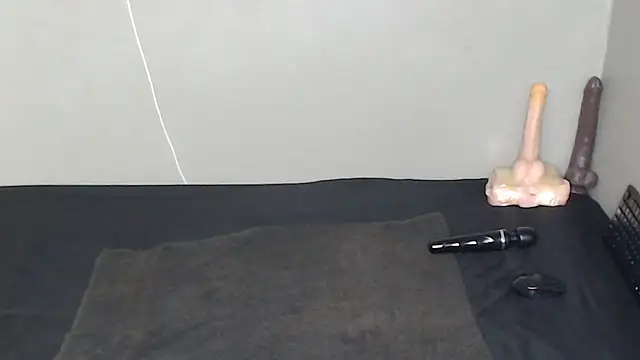 Snapshot of TrishahXo chatting on 03.23.26 TrishahXo online show from 03.23.26