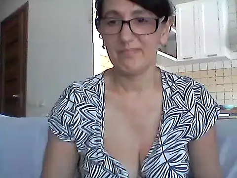 Elena48324 online show from 06.30.26